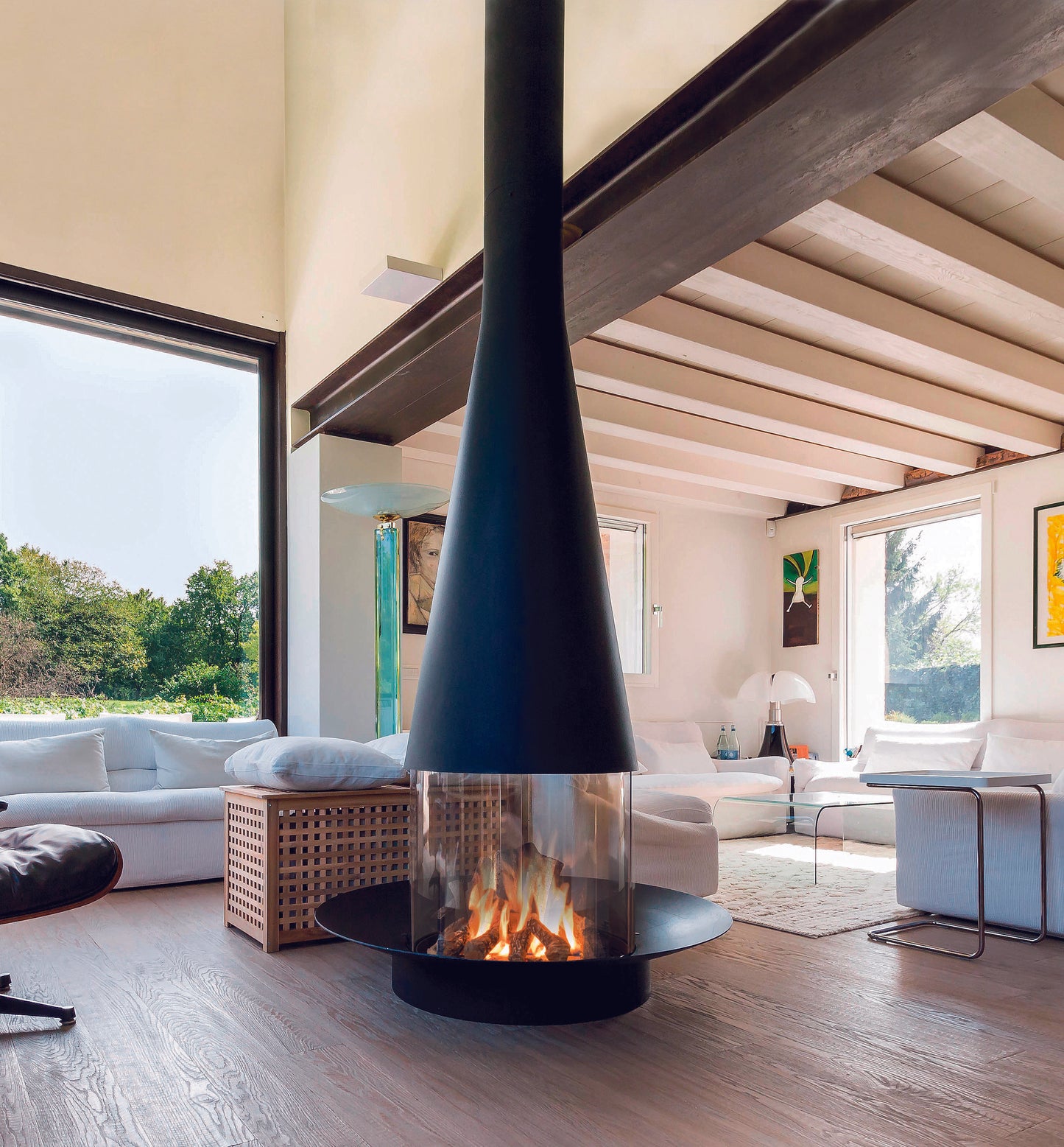 Filiofocus Central 1600 & 2000 Indoor Standing Fireplace